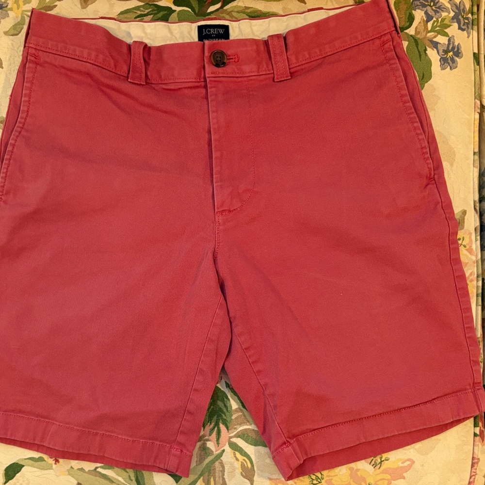 J. Crew Men's Nantucket Red Flat Front Shorts